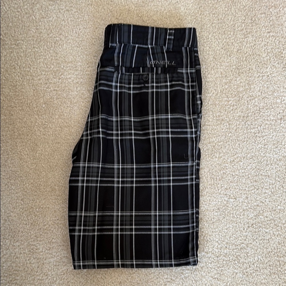 EUC O'Neill Black and White Plaid Men's Flat Front Shorts